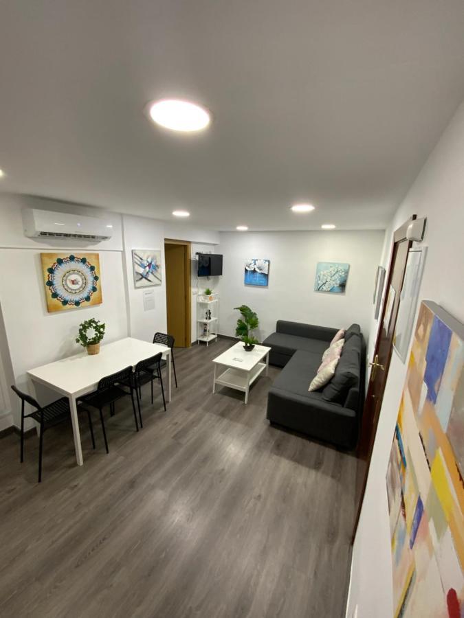 مالقة Goya Apartamentos المظهر الخارجي الصورة